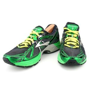 brooks ravenna 5 silver